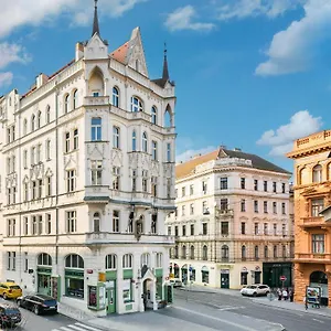 Апарт-отель Mooo Downtown